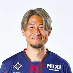 白井　康介