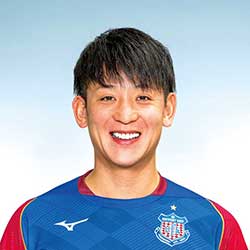 小出　悠太