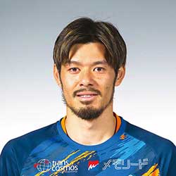 山口　蛍